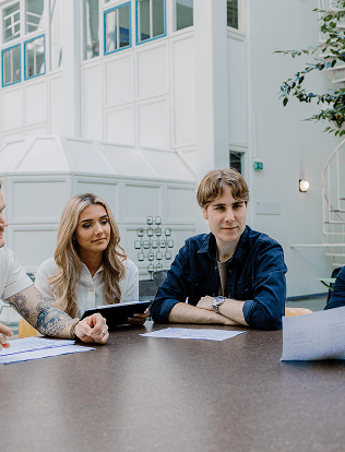 Life at OMB gallery 2